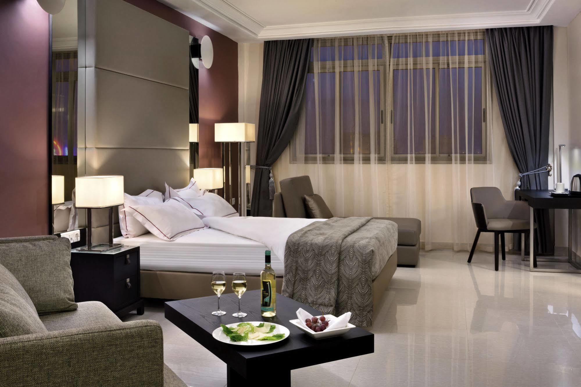 Bravia Hotel Ouagadougou Eksteriør bilde